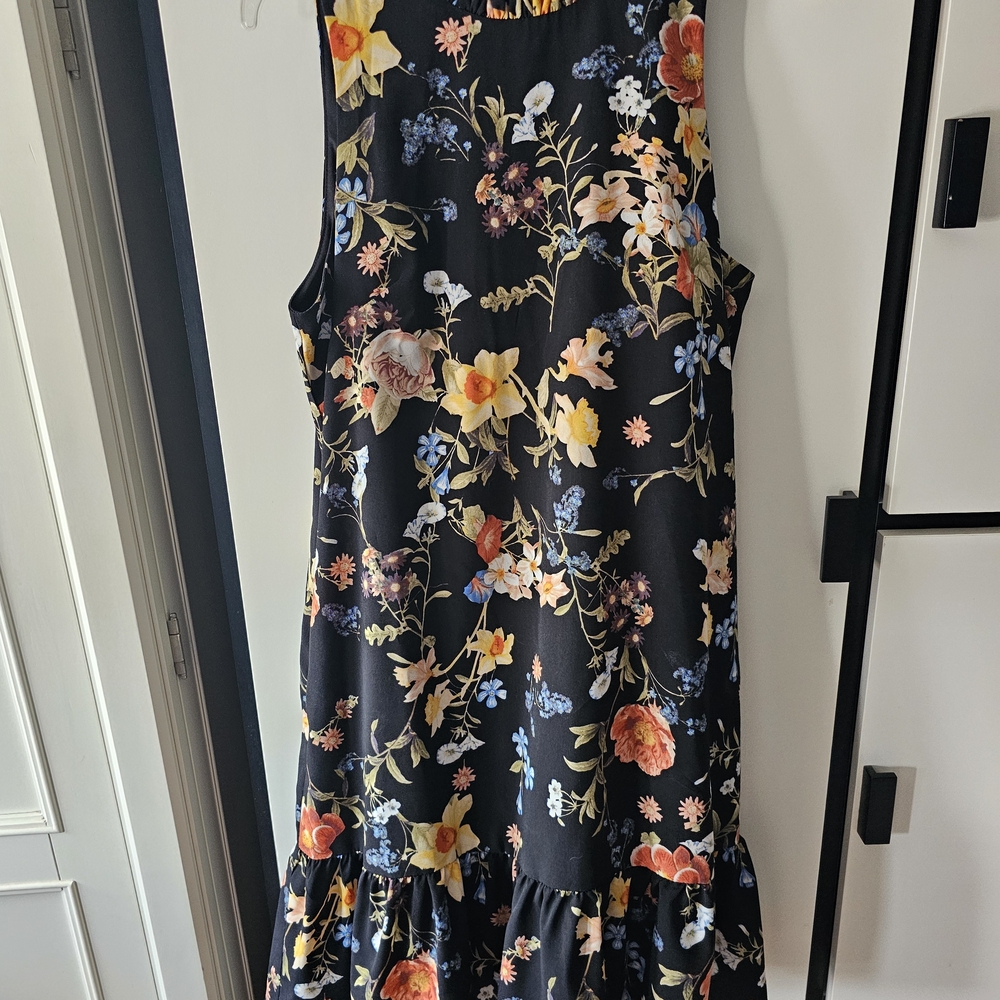 Julia Jordan Black and Floral Dress